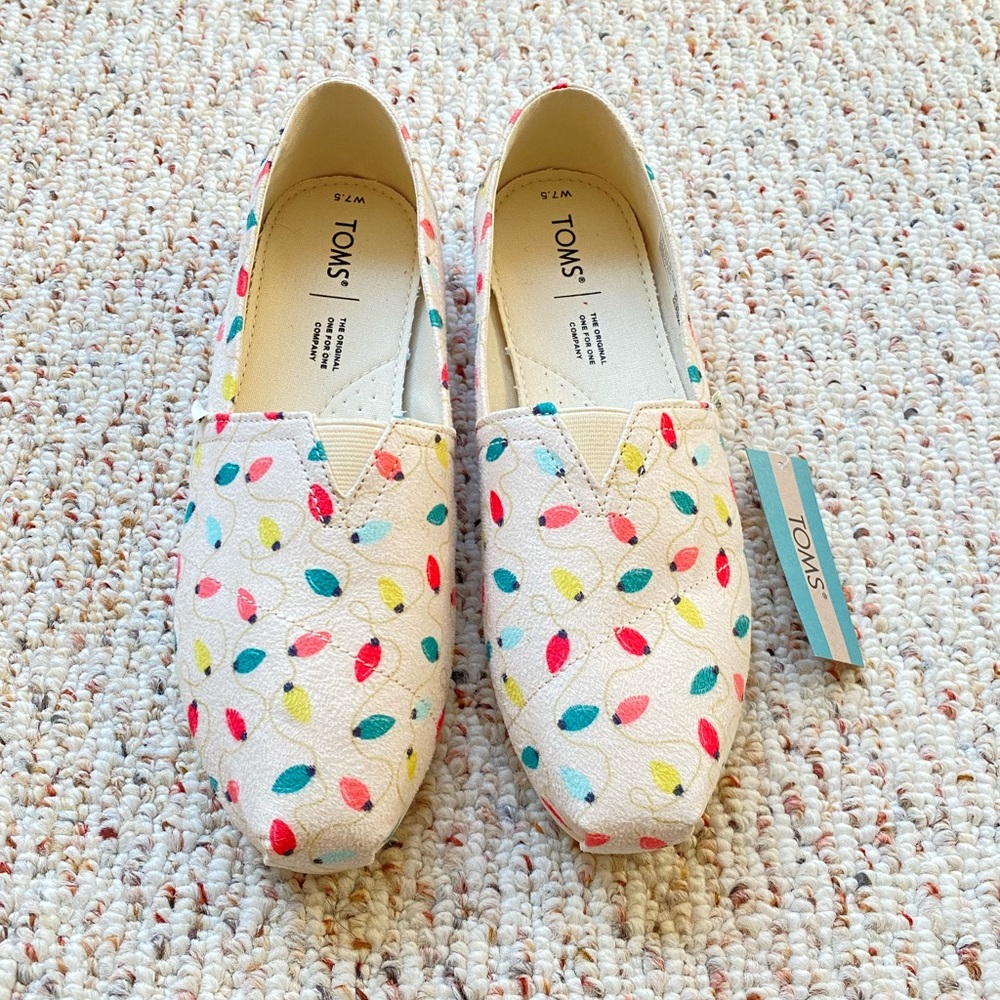 Toms Womens Sz 7.5 Slip-on NWT